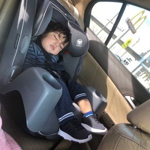 Meet your Posher, Elias